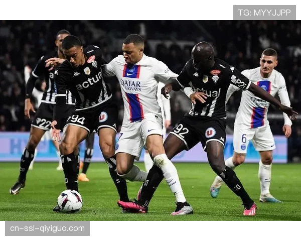 数据:法甲联赛本赛季场均上座率较疫情前2018-19赛季增长8.5% 数据:法甲联赛本赛季场均上座率较疫情前2018-19赛季增长8.5%